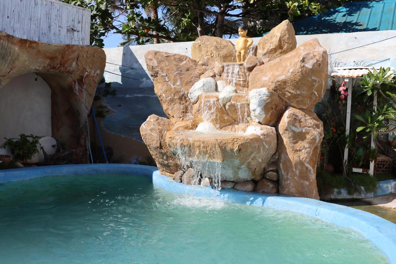 Belle'S Beach Resort Bolinao Екстериор снимка