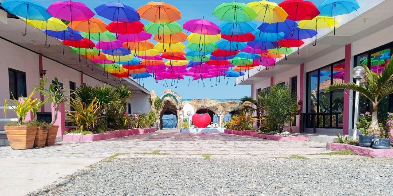 Belle'S Beach Resort Bolinao Екстериор снимка